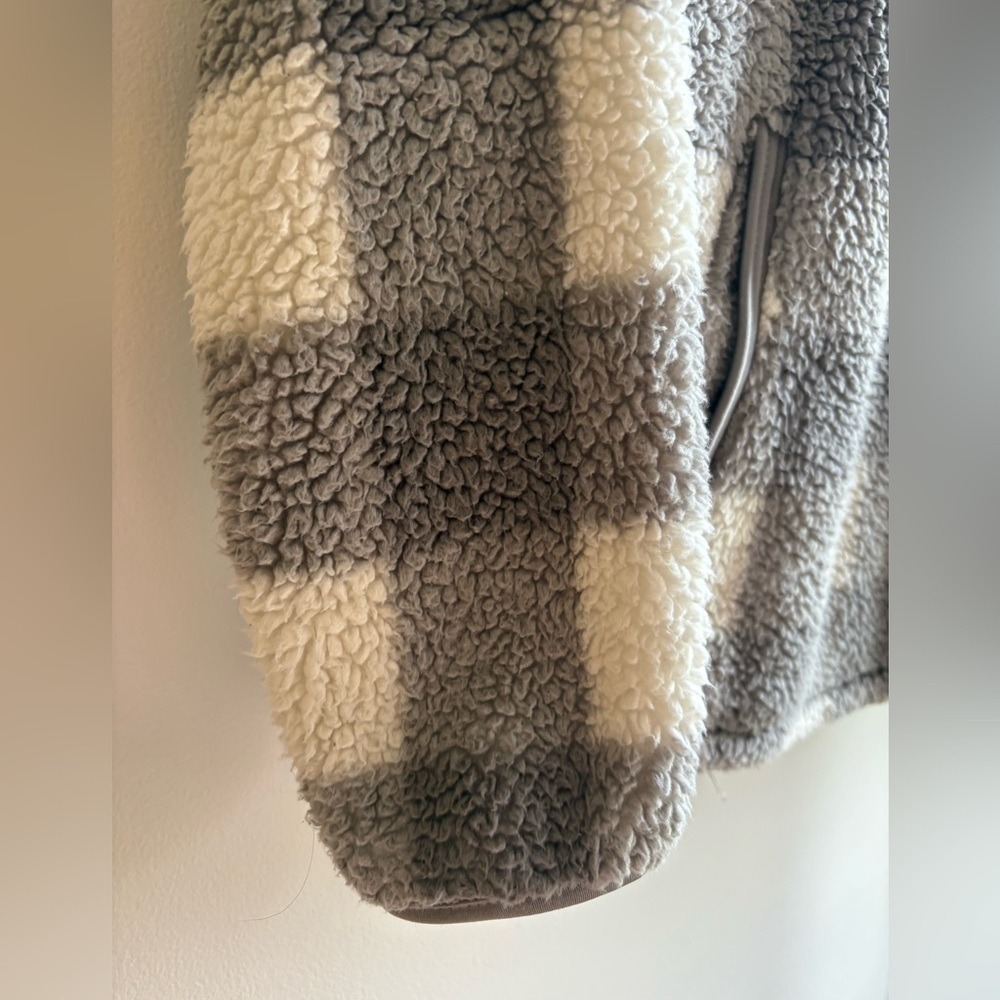 Cozy Sherpa Gray Gingham Pullover 1/4 Zip Womens Medium winter - Picture 4 of 8